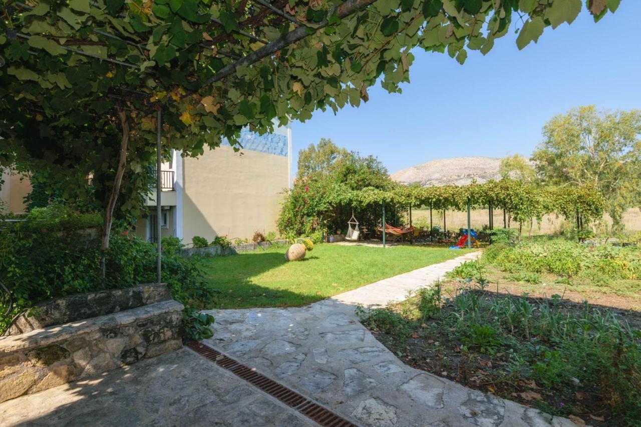 Studio Timotheos Marathias  ภายนอก รูปภาพ